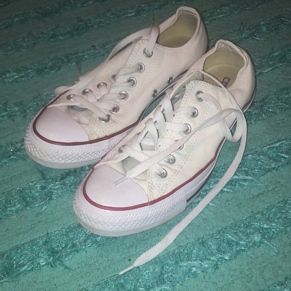 women’s 8, men’s 6; low top converse; white